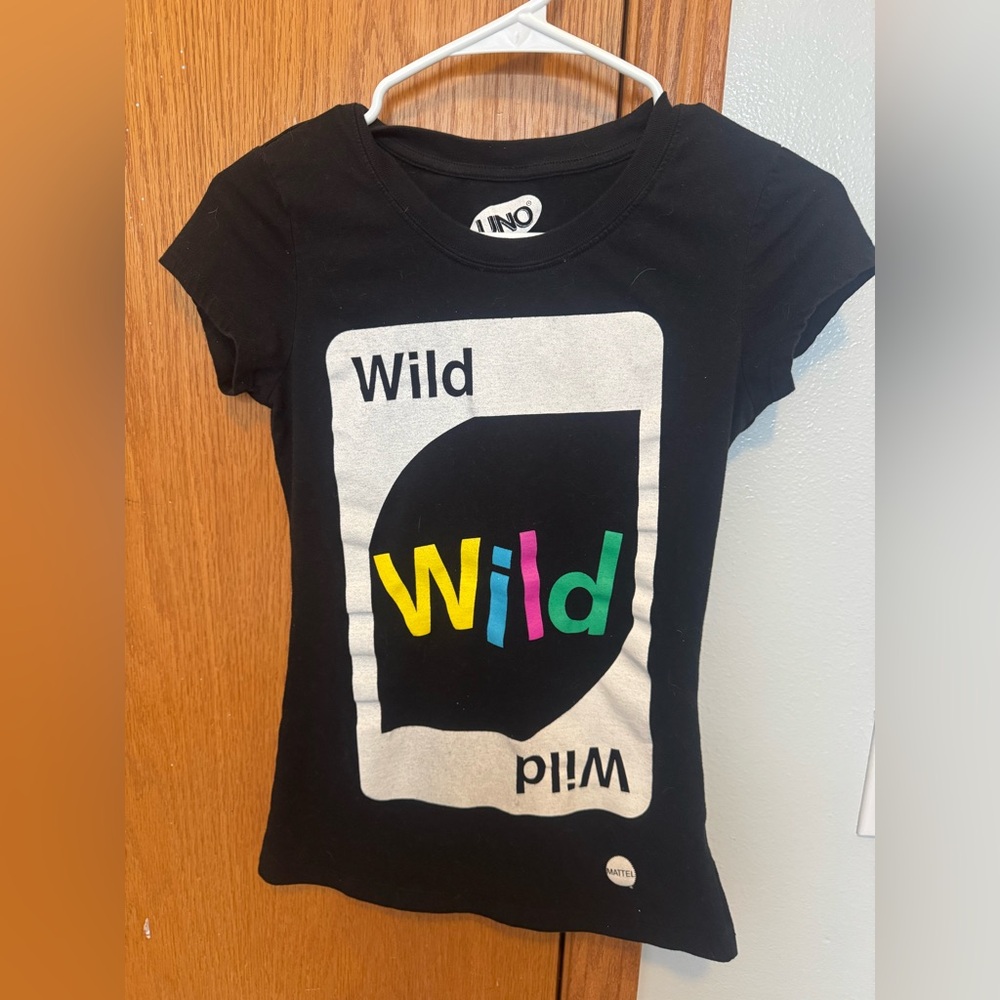 UNO black short sleeve tee— size JUNIOR 3/5 ‘WILD ONE’ card